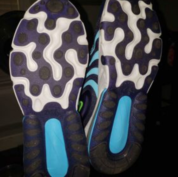 Nike Air Max 270 - Picture 2 of 2